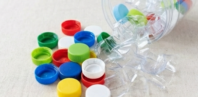 ペットボトルのキャップや切り屑